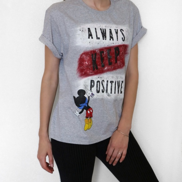 Hand Painted Cotton T-shirt Custom Design - Picture 5 of 7